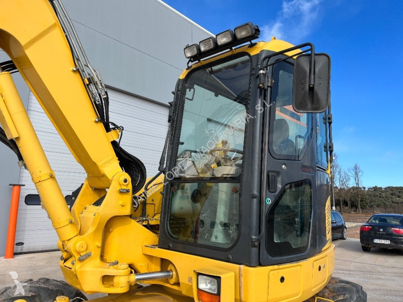 Excavator Komatsu MR-8