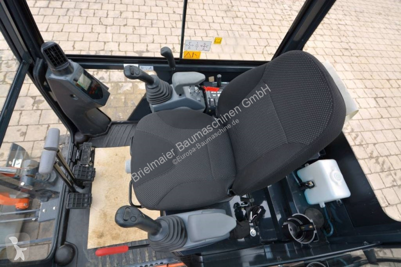 Escavatore Hitachi ZX 19-6