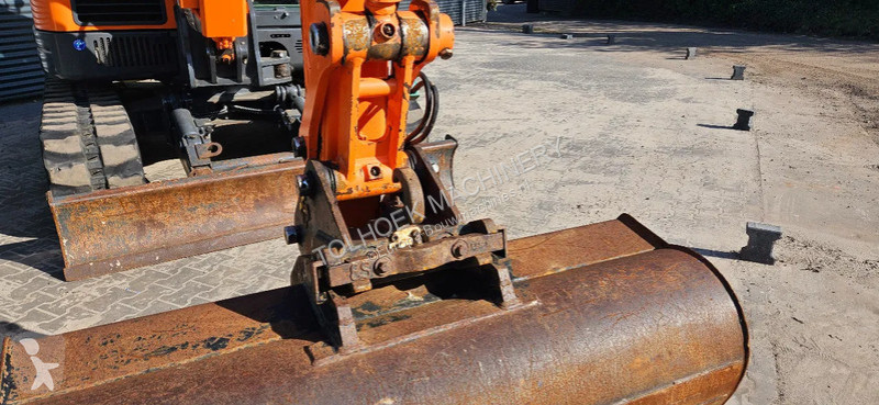 Escavadora Doosan DX 85r -3