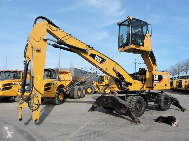 Lopatový nakládač Caterpillar MH3024
