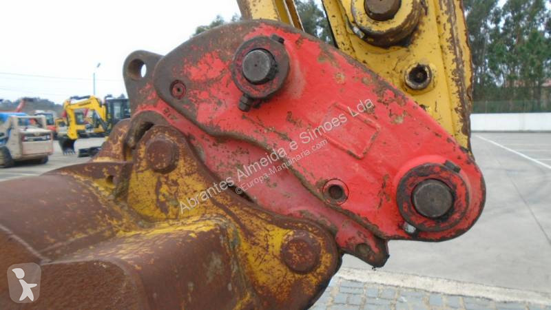 Escavadora Komatsu 210 LC 10