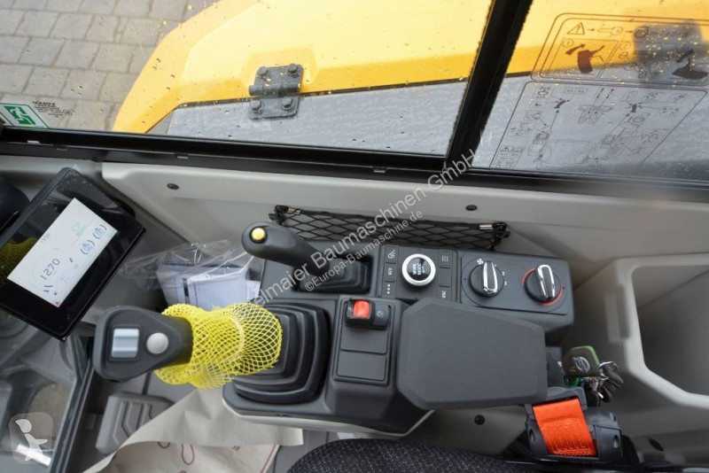 Lopatový nakládač Volvo ECR 40 F