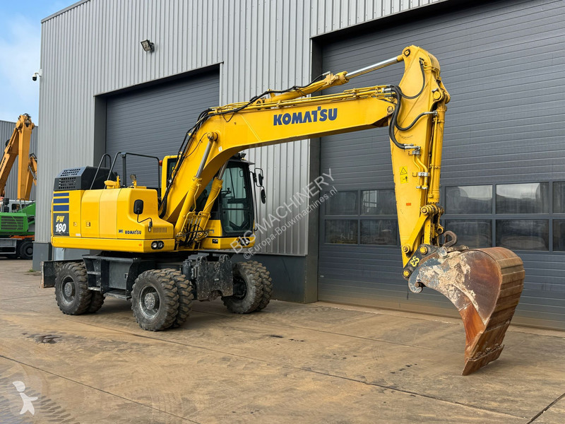 Graafmachine Komatsu -11