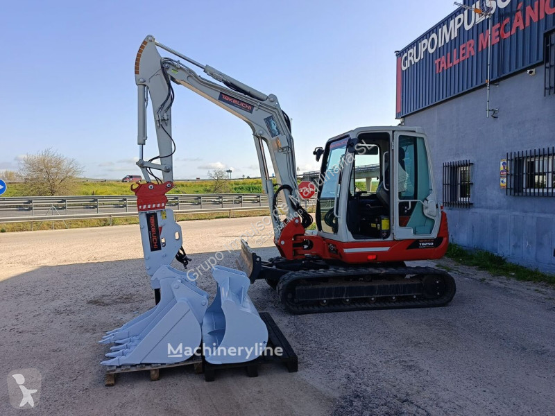 Escavadora Takeuchi