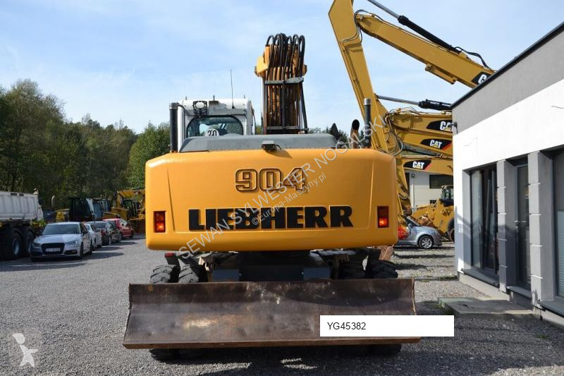 Excavator Liebherr A 904 C