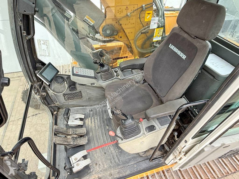 Lopatový nakládač Liebherr R926LC - German...