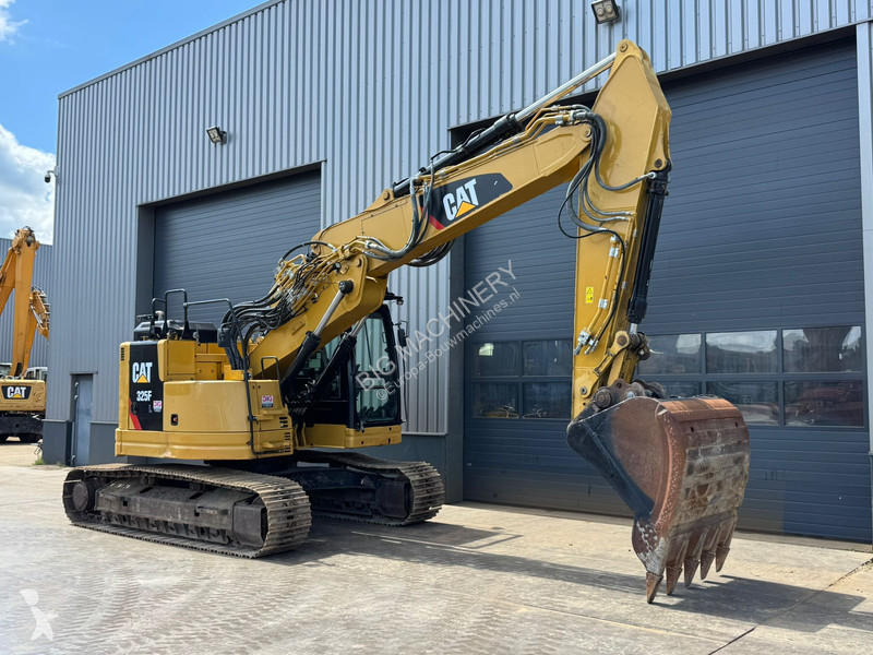 Excavator Caterpillar 325F LCR - 3 buckets