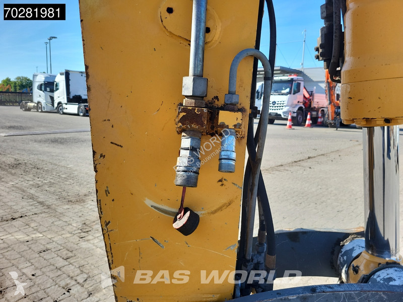 Excavadora Liebherr R914B