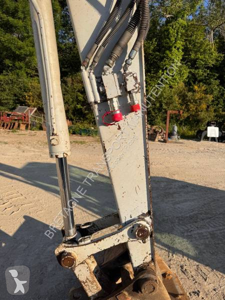 Escavadora Takeuchi