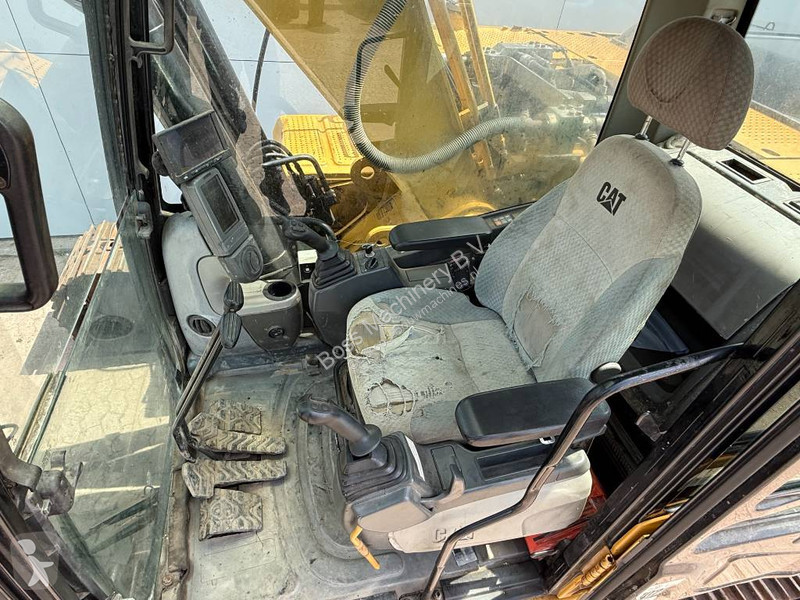 Escavatore Caterpillar - German Machine / Quick...