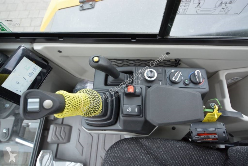Escavadora Volvo F