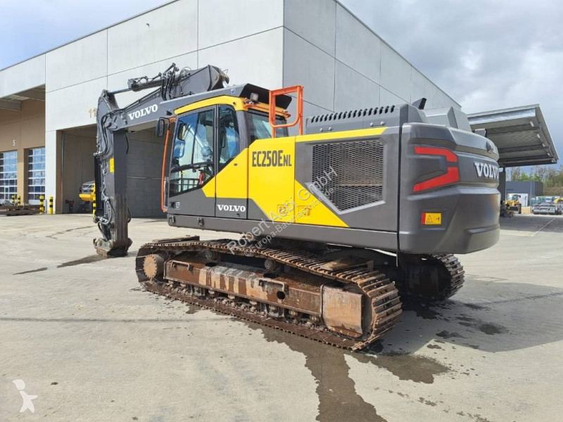 Escavatore Volvo EC250ENL