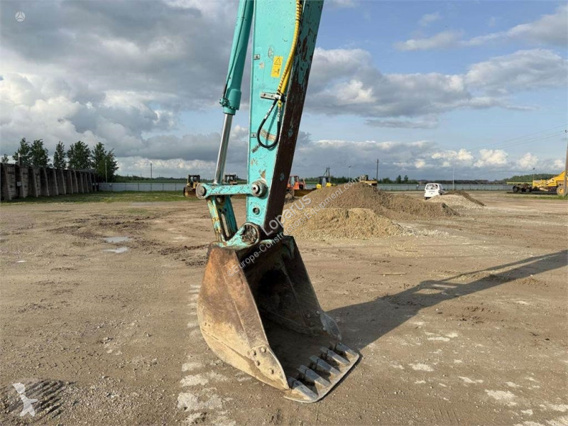 Excavadora Kobelco 210'LC-6