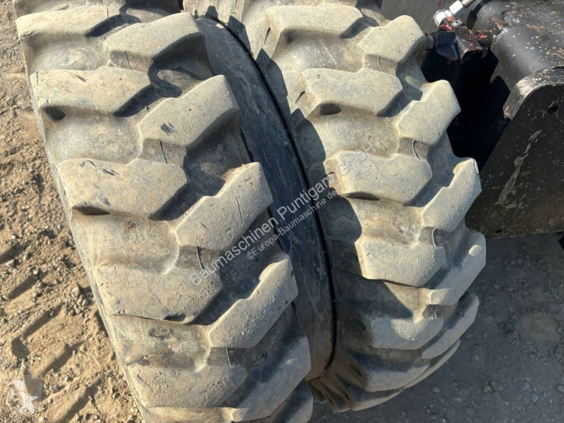 Excavator Terex