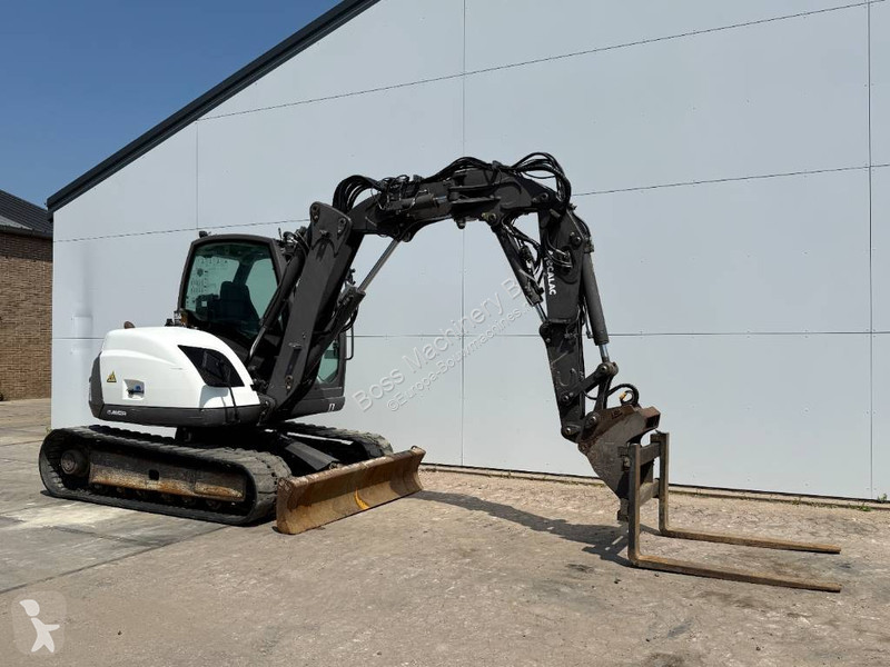 Excavator Mecalac - 6 Attachments Included!...