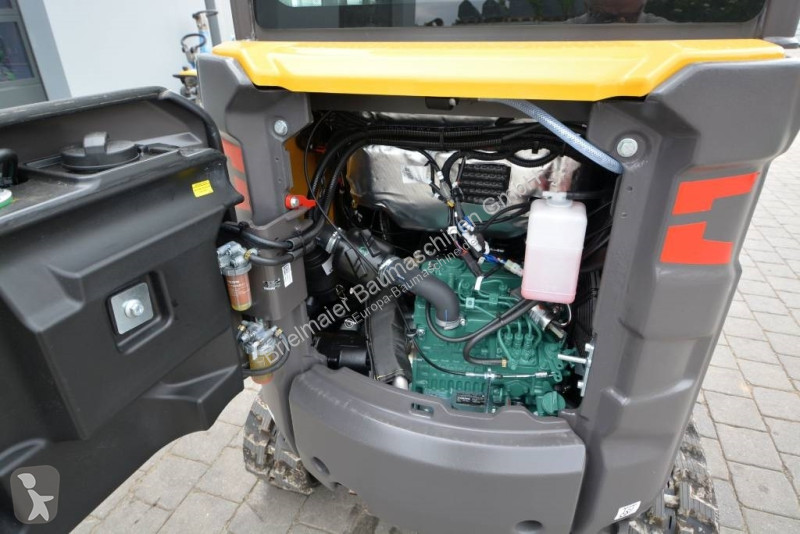 Escavadora Volvo EC 20 E
