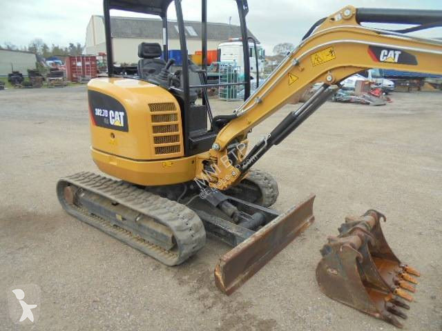 Lopatový nakládač Caterpillar 302.7D CR
