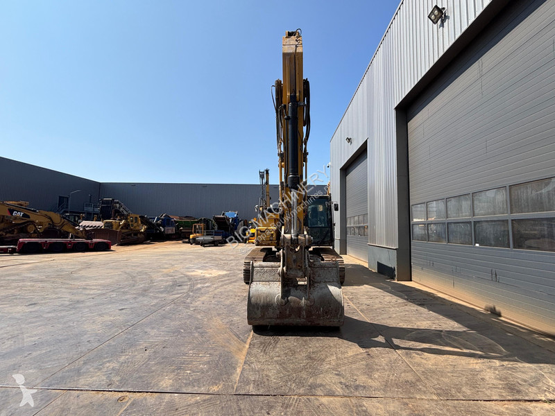 Graafmachine Caterpillar FL