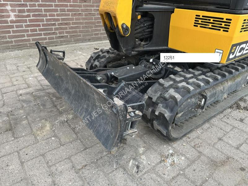 جرافة JCB 19 C-1