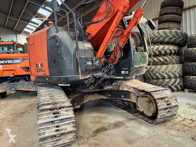 جرافة Hitachi 225USLC-5B