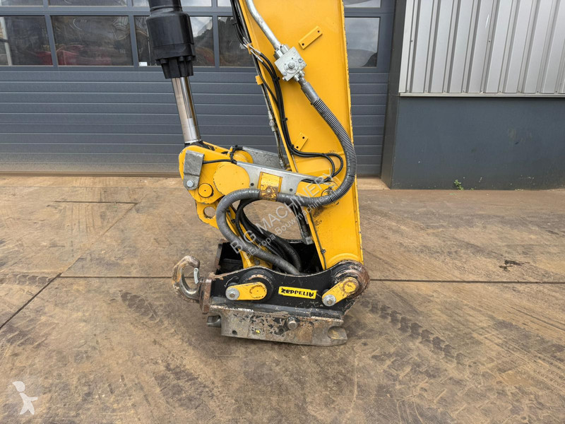 Excavator Caterpillar MF