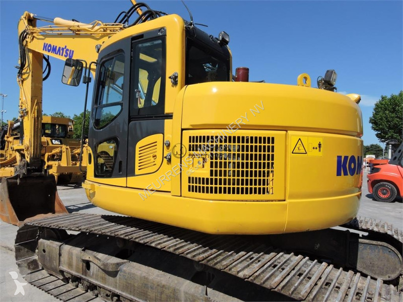 جرافة Komatsu PC228