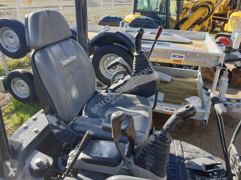 Excavator Komatsu PC26MR-3