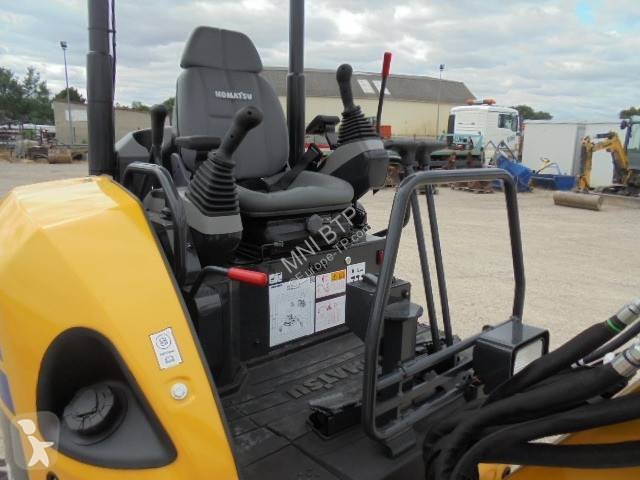Escavadora Komatsu PC24 MR-5