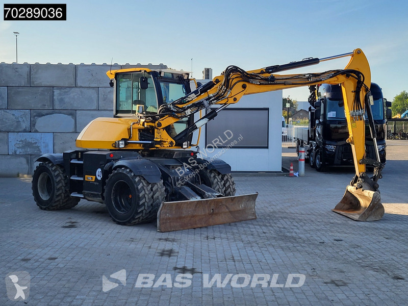 Escavadora JCB HD110W T4F HYDRADIG