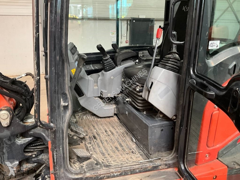 Escavatore Kubota 057-4
