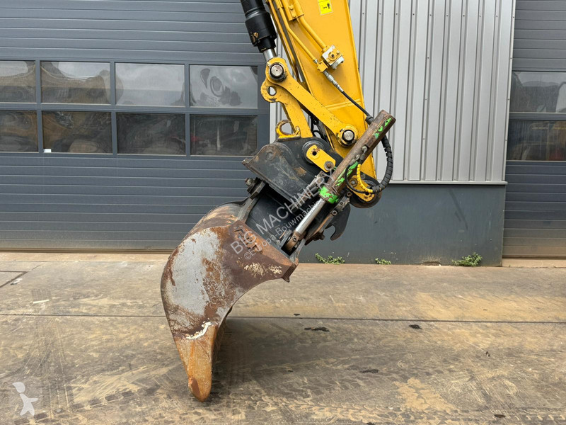 Excavator Caterpillar 320FL incl. 3 x Bucket