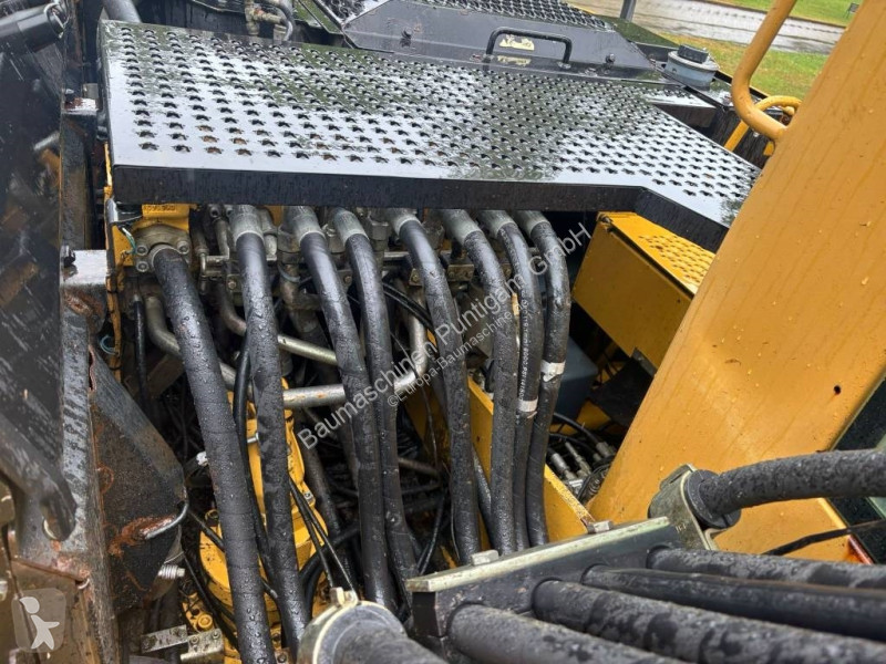 Excavator Caterpillar C