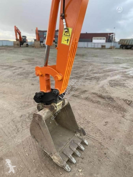 Escavadora Doosan DX 60 C