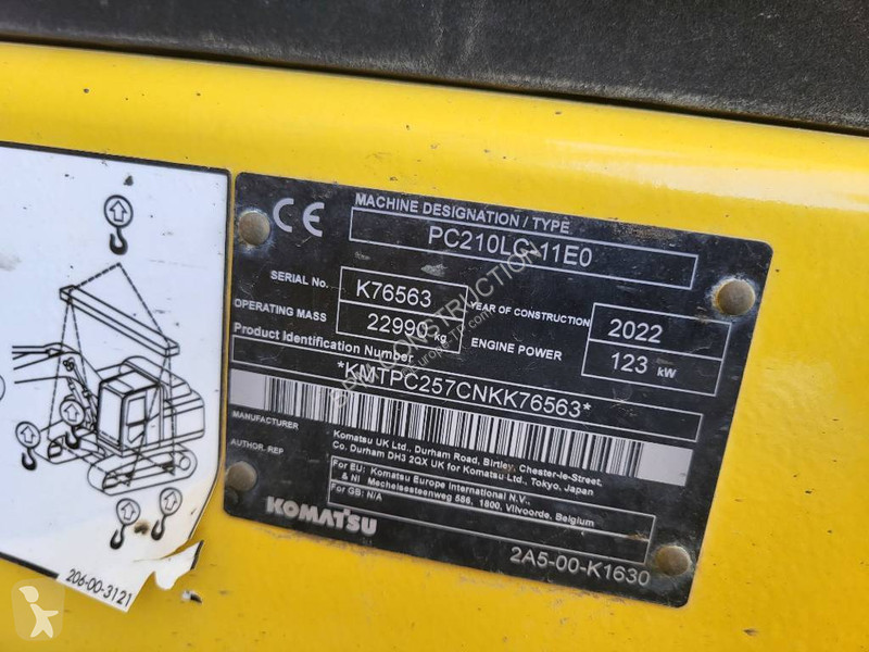 Escavatore Komatsu -11
