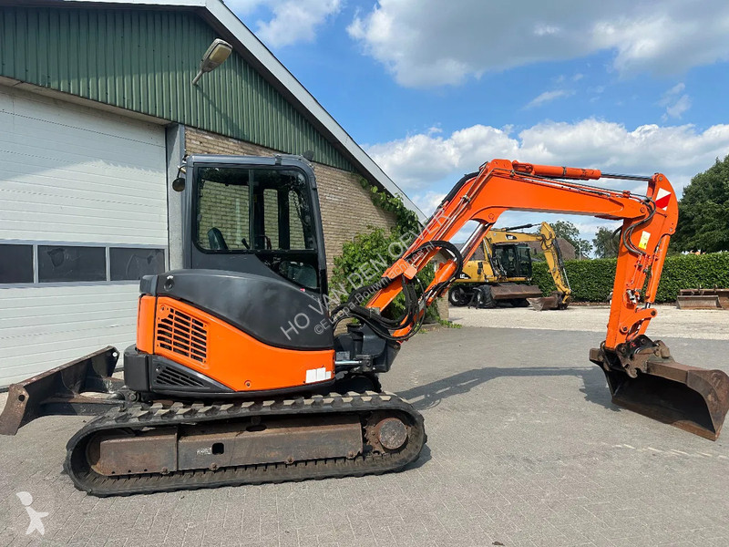 Escavadora Hitachi CLR