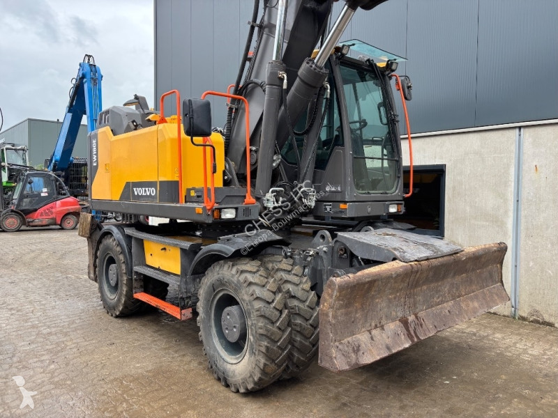 Escavatore Volvo 180 E -  E