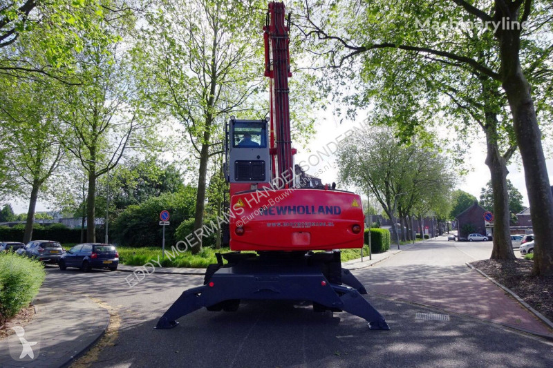 جرافة New Holland MH 6.6 With Generator For Magnet