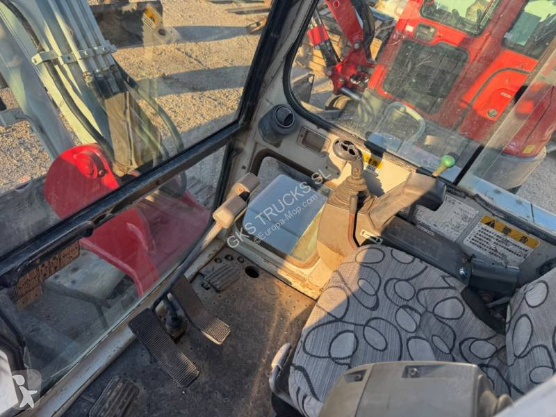 Escavadora Takeuchi TB150C