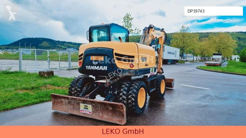 Escavatore Yanmar B 95W Mit Drei Löffeln und...
