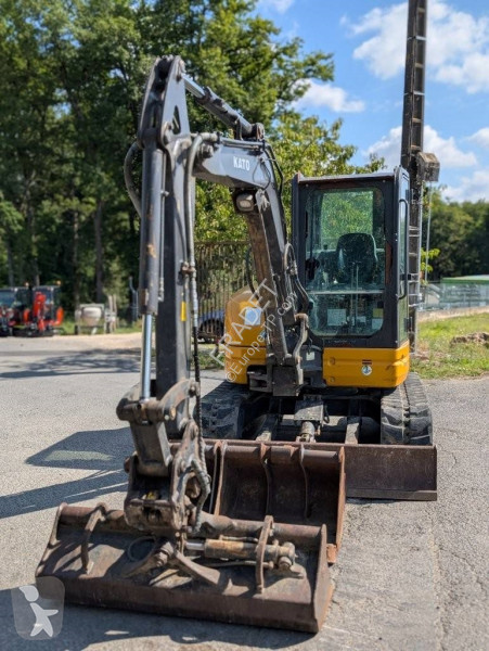 Escavadora Kato HD50V5