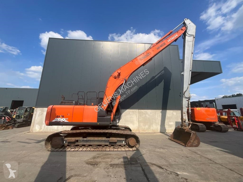 Excavator Hitachi LC-6