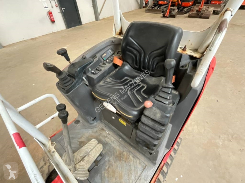Escavadora Volvo EC 18 D