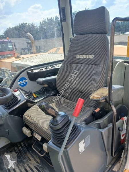 Excavator Liebherr A311