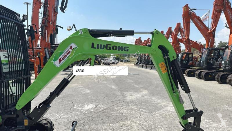 Escavatore LiuGong 9027FE