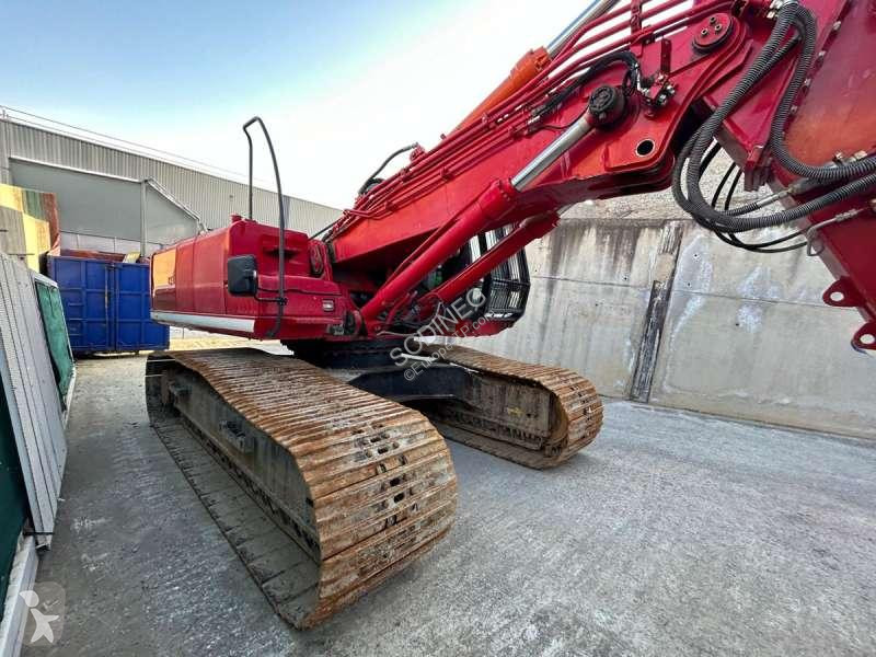 Escavadora Hitachi