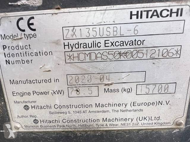 Escavadora Hitachi ZX135-6