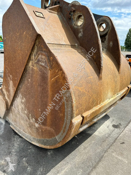 جرافة Hitachi ZX670CH-3