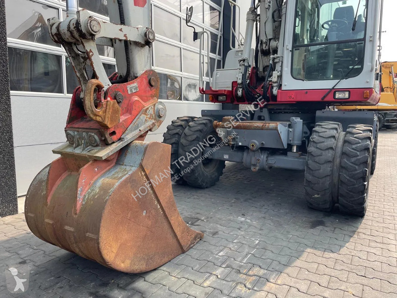 Skovel Takeuchi