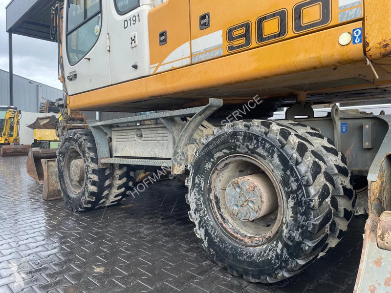 Lopatový nakládač Liebherr Full option