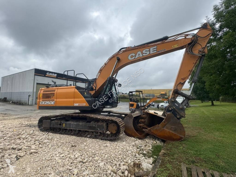 Escavadora Case 250 E